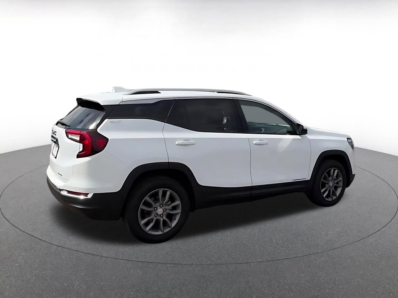 Thumbnail: 2024 GMC Terrain - 14