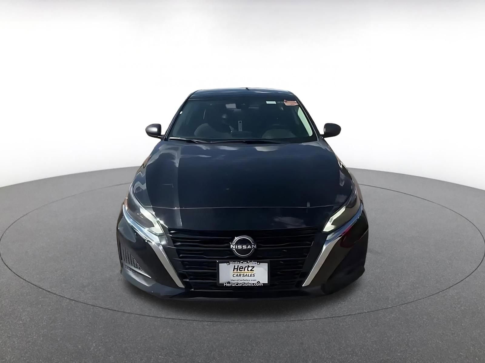 Thumbnail: 2025 Nissan Altima - 4