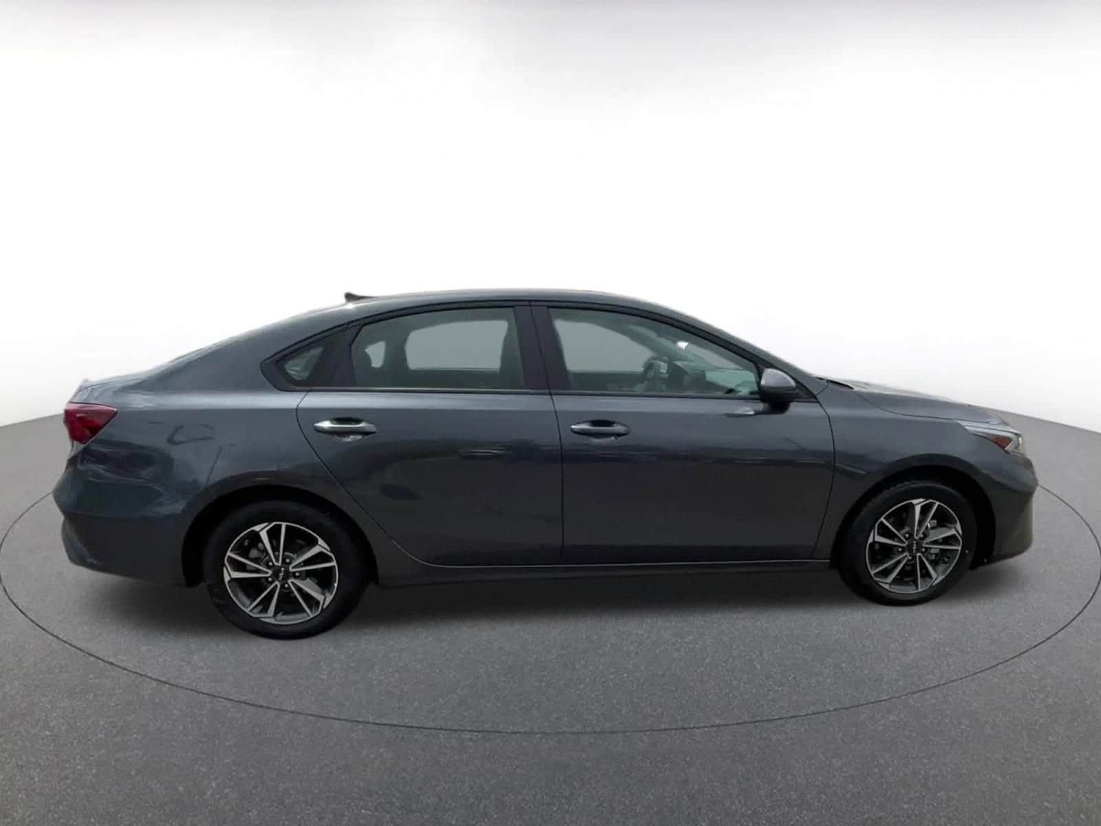 2024 Kia Forte LXS 16