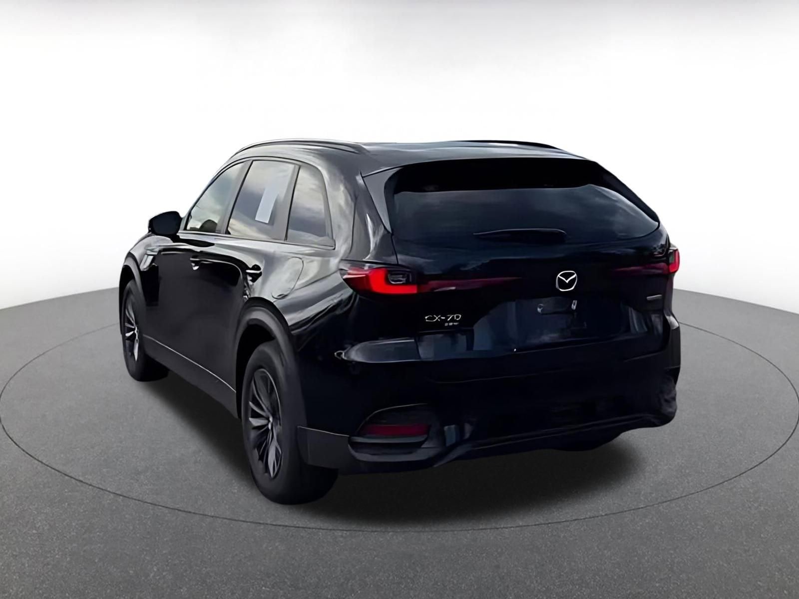 Thumbnail: 2025 Mazda CX-70 - 10