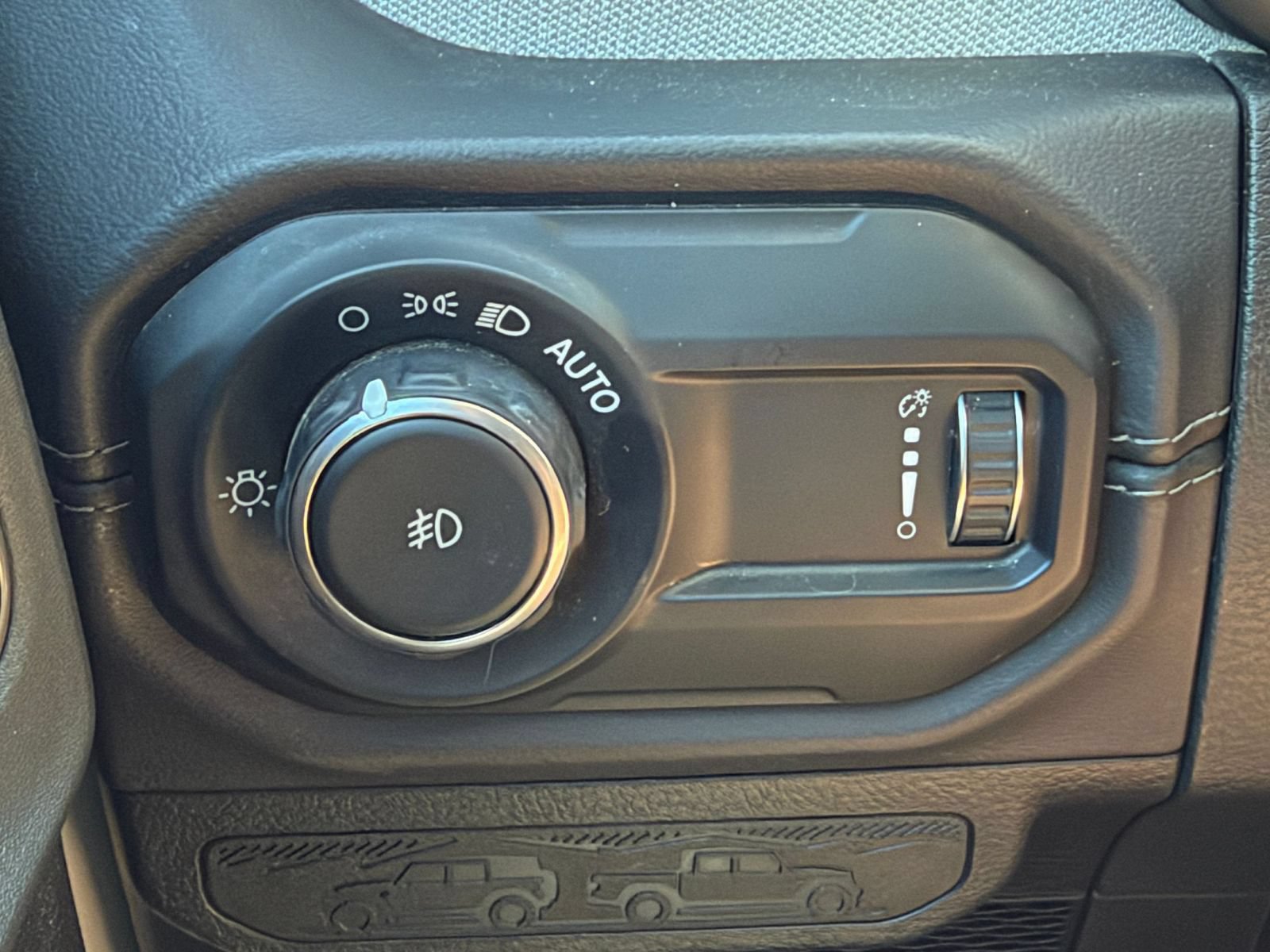 Thumbnail: 2025 Jeep Wrangler - 34