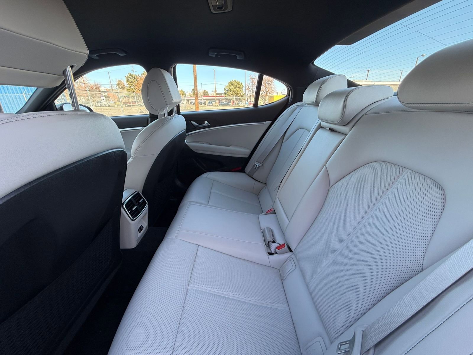 Thumbnail: 2025 Genesis G70 - 25