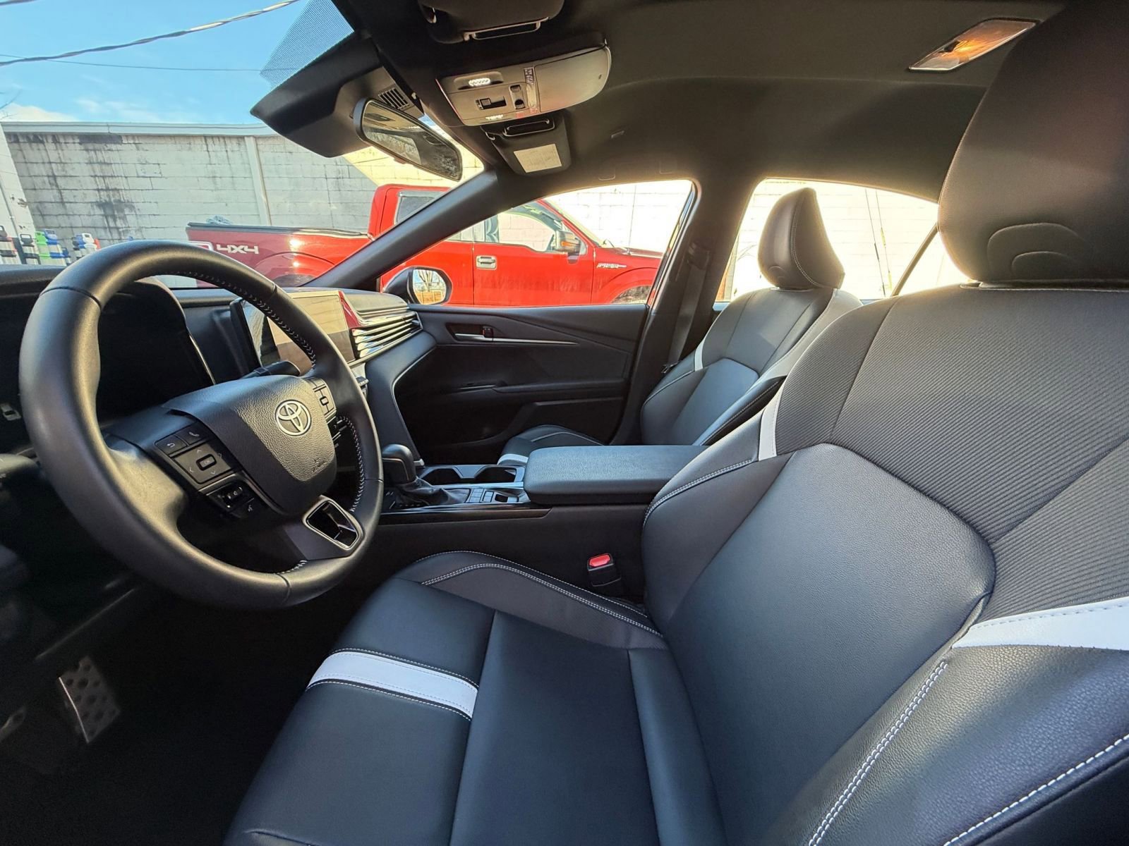 Thumbnail: 2025 Toyota Camry - 27