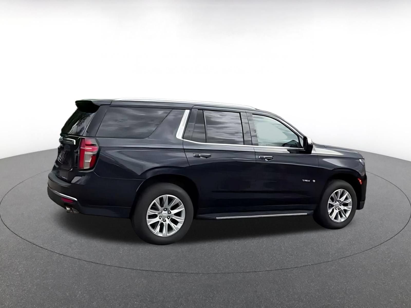 Thumbnail: 2023 Chevrolet Tahoe - 13