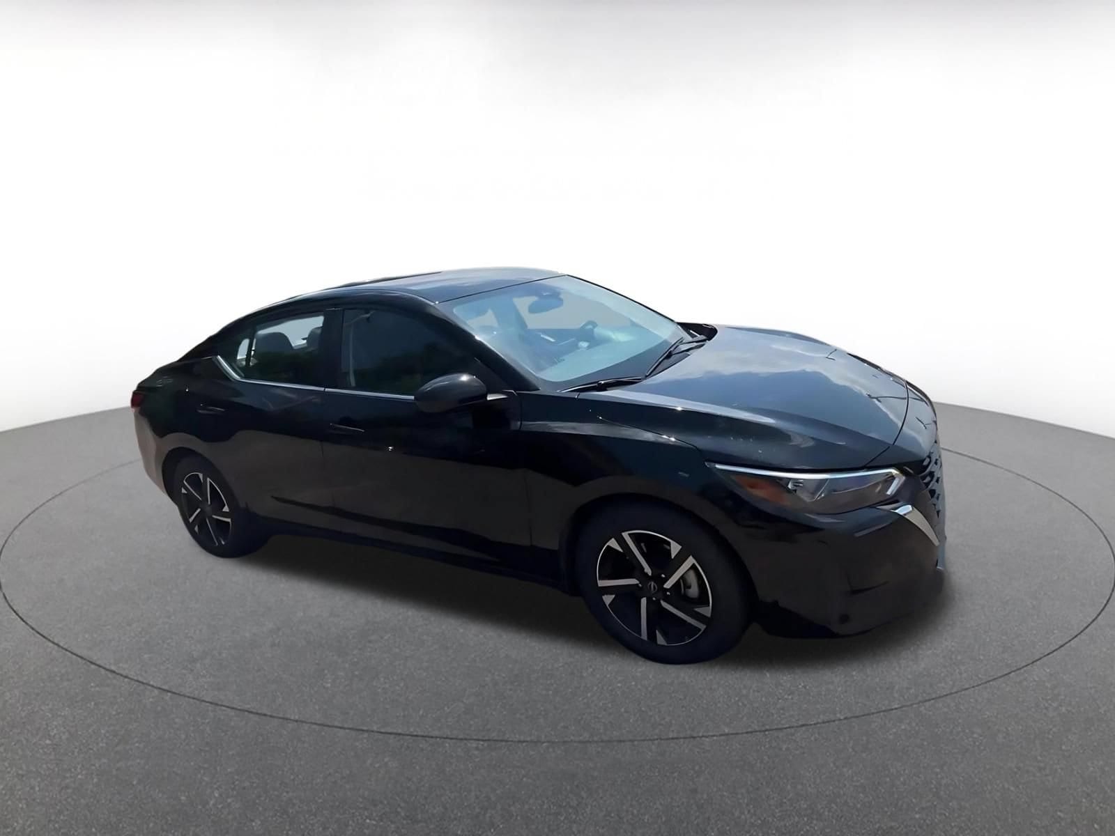 Thumbnail: 2025 Nissan Sentra - 2