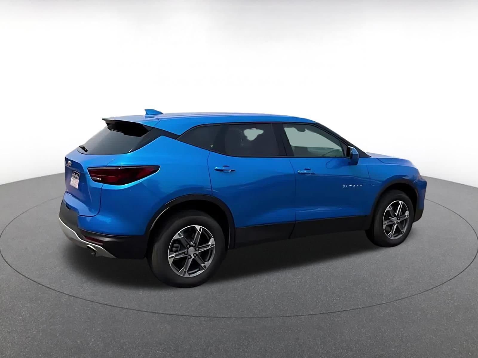 Thumbnail: 2026 Chevrolet Blazer - 10