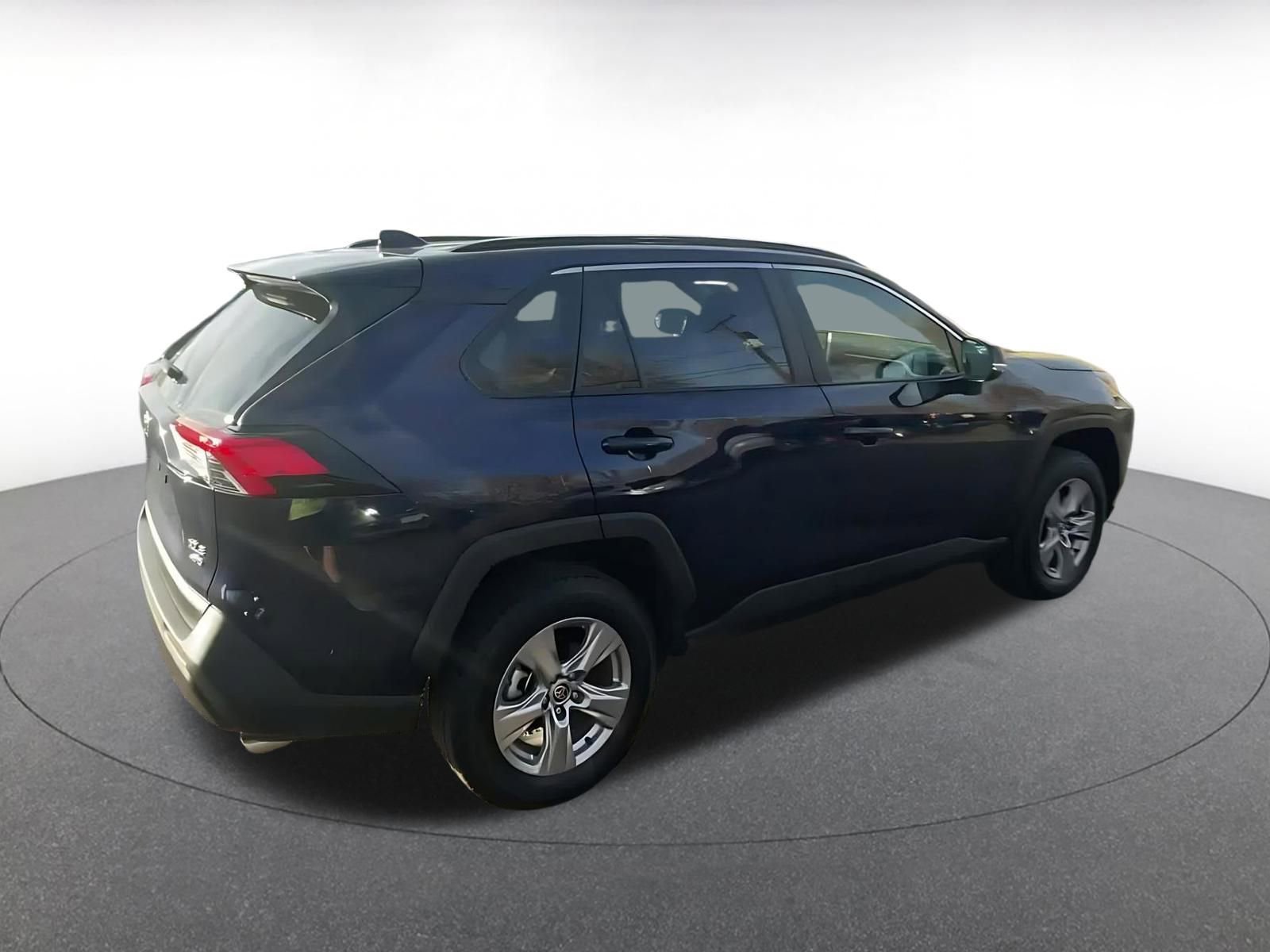 Thumbnail: 2025 Toyota RAV4 - 15