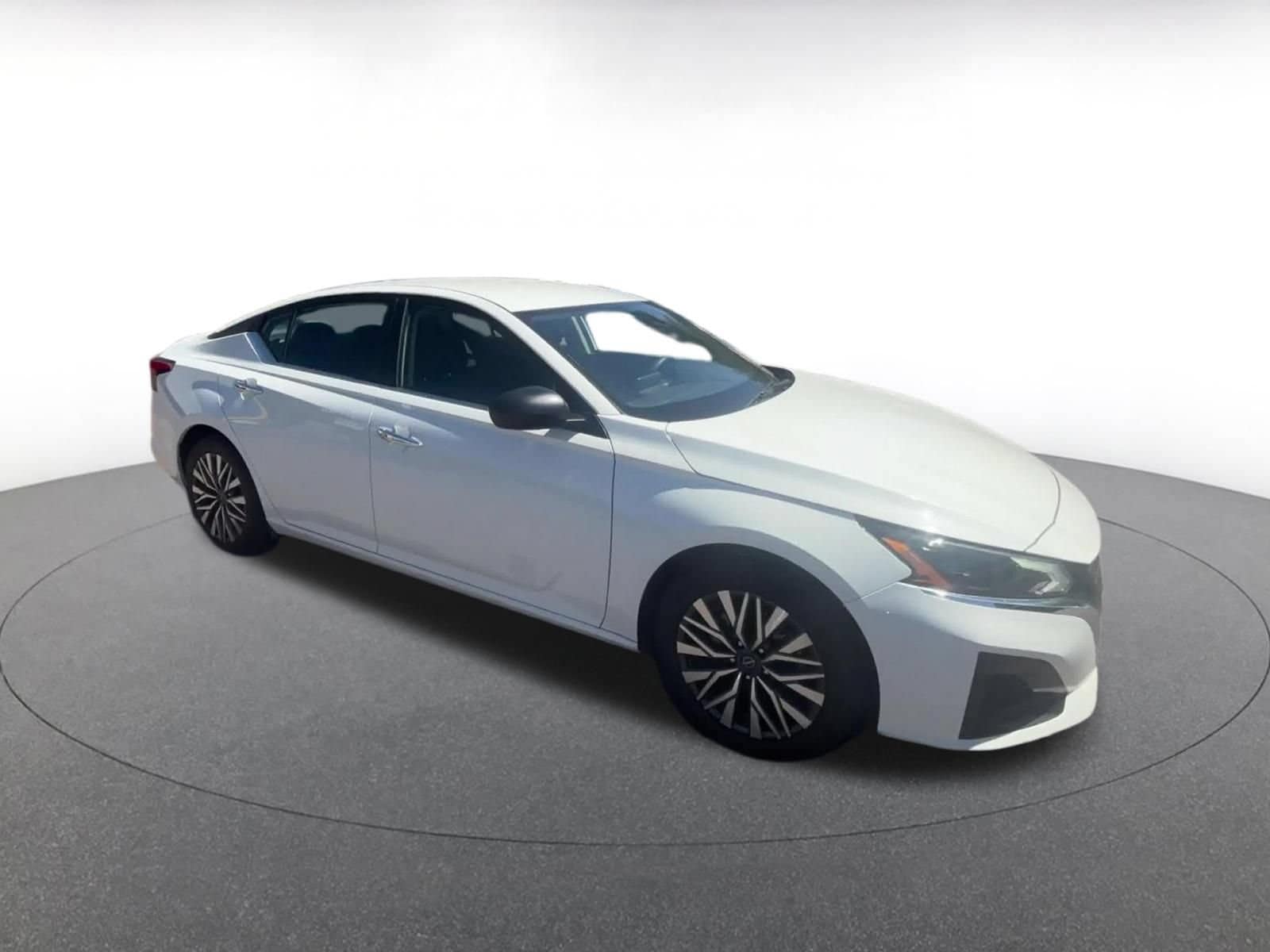 Thumbnail: 2025 Nissan Altima - 2