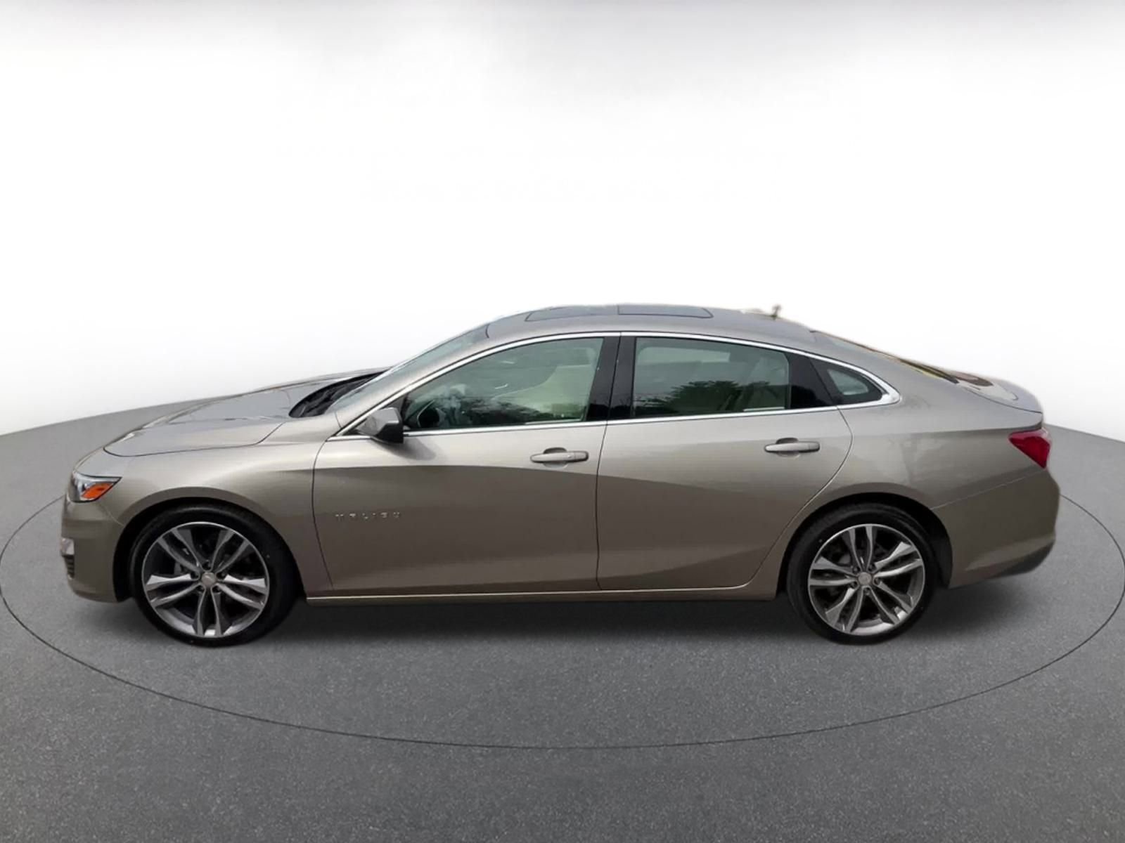 Thumbnail: 2024 Chevrolet Malibu - 9