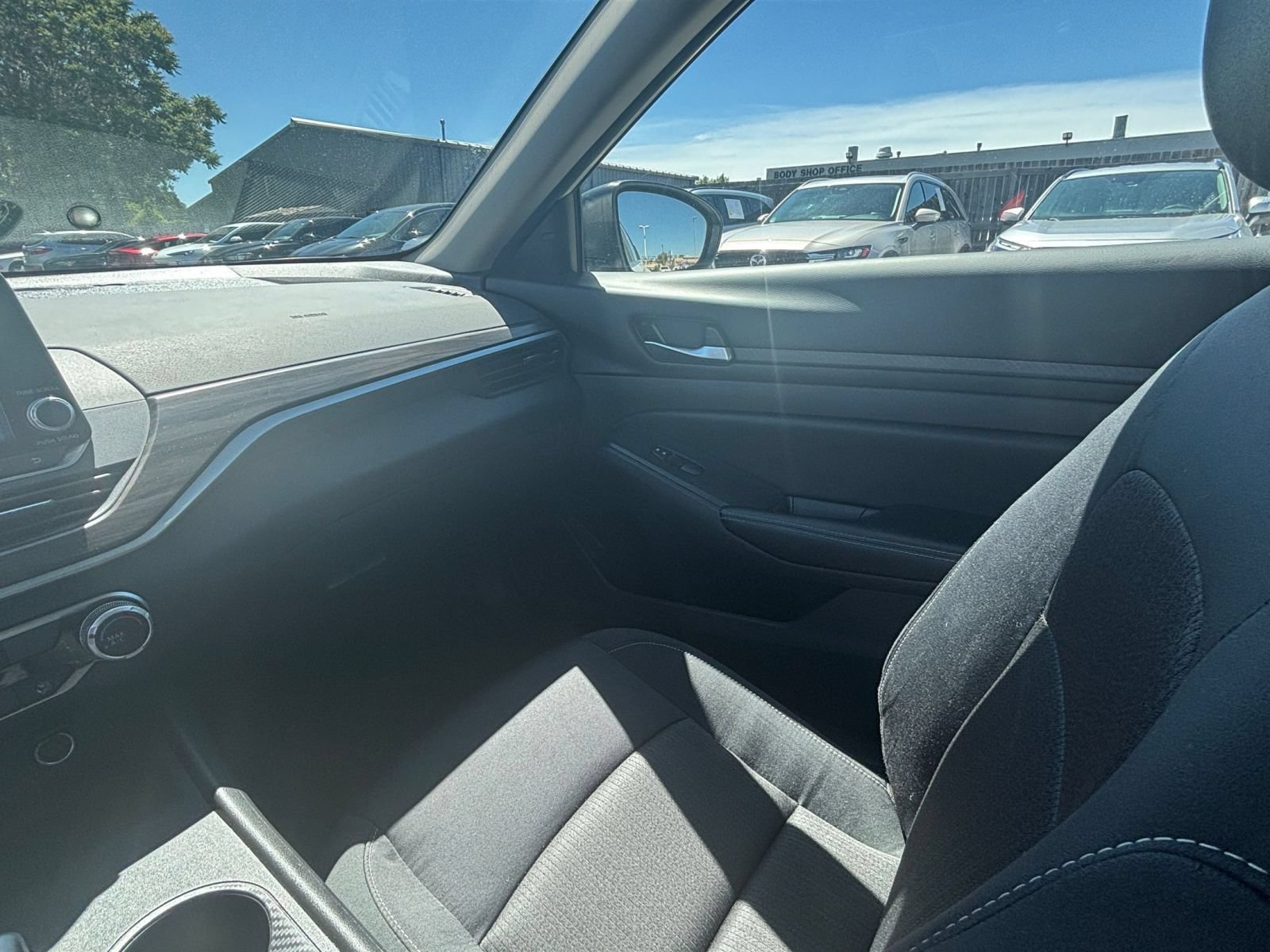 Thumbnail: 2025 Nissan Altima - 33