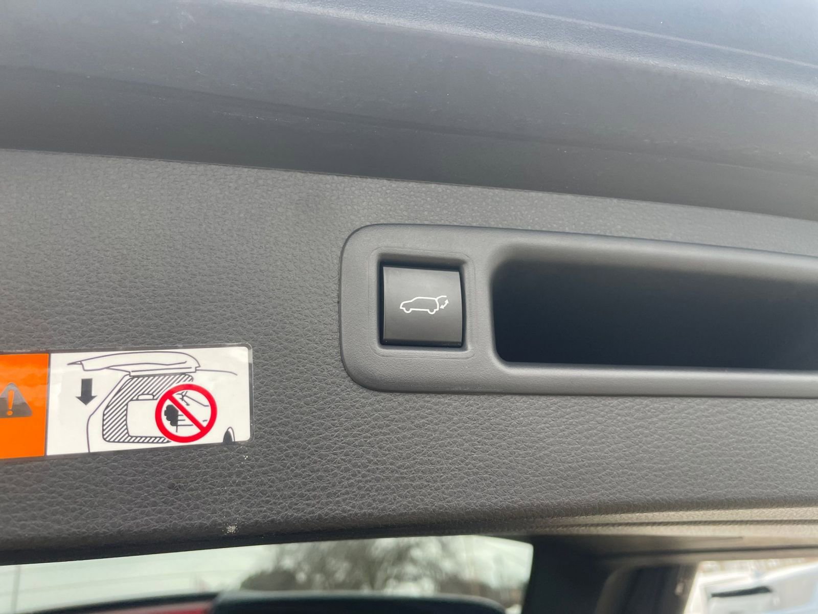 Thumbnail: 2025 Toyota Highlander - 23