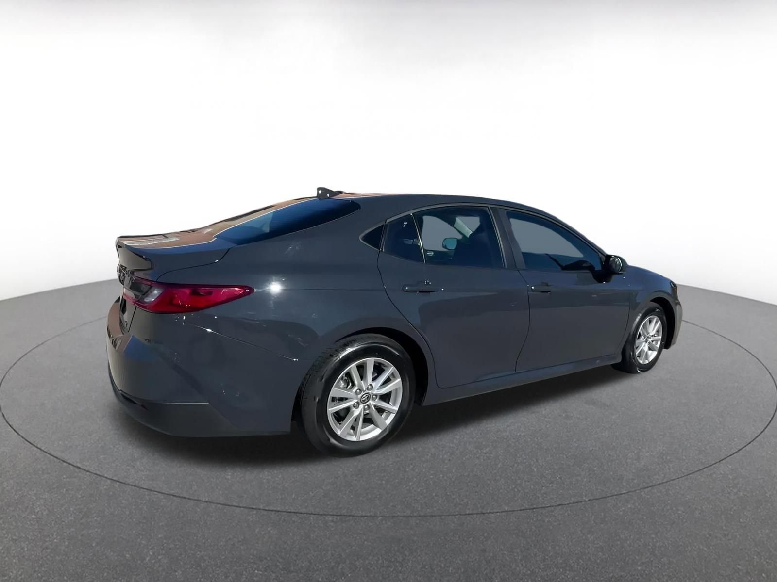 Thumbnail: 2025 Toyota Camry - 12