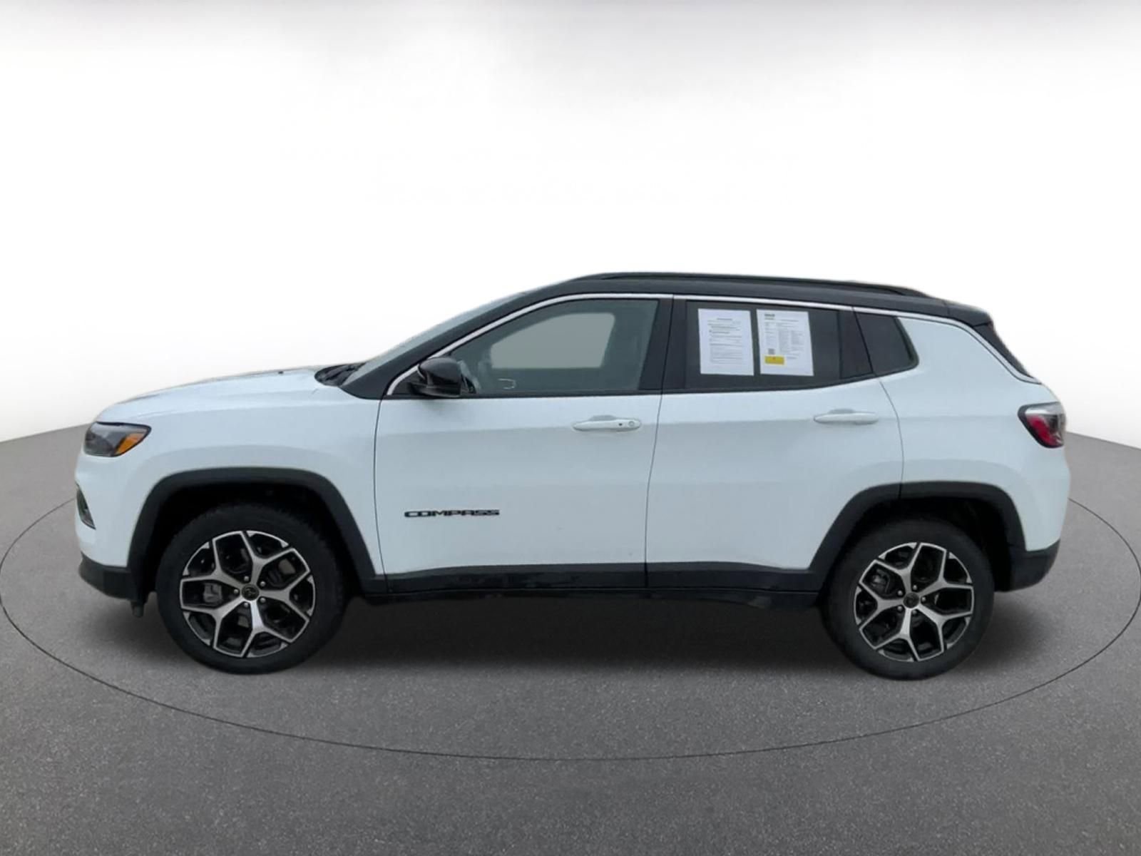 Thumbnail: 2025 Jeep Compass - 9