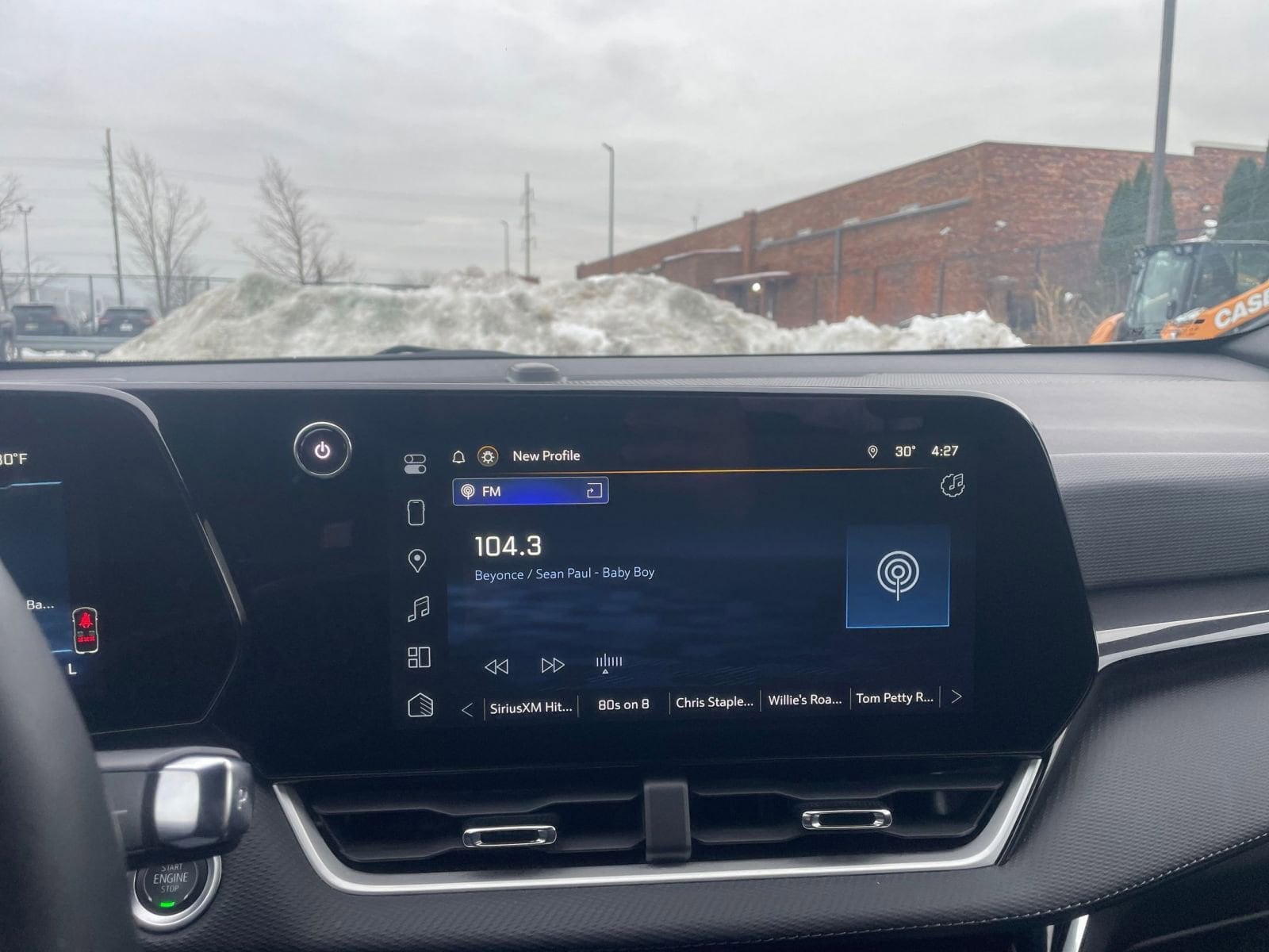 Thumbnail: 2025 Chevrolet Equinox - 21