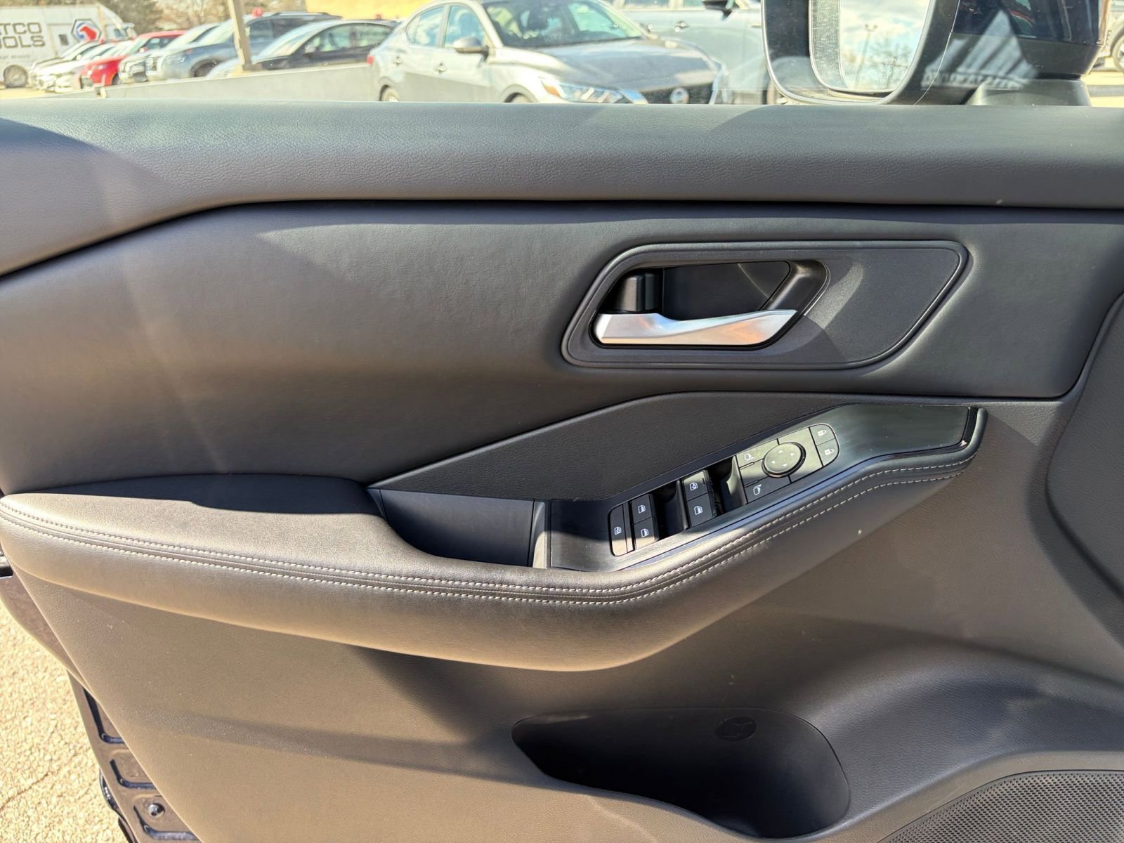 Thumbnail: 2025 Nissan Rogue - 18