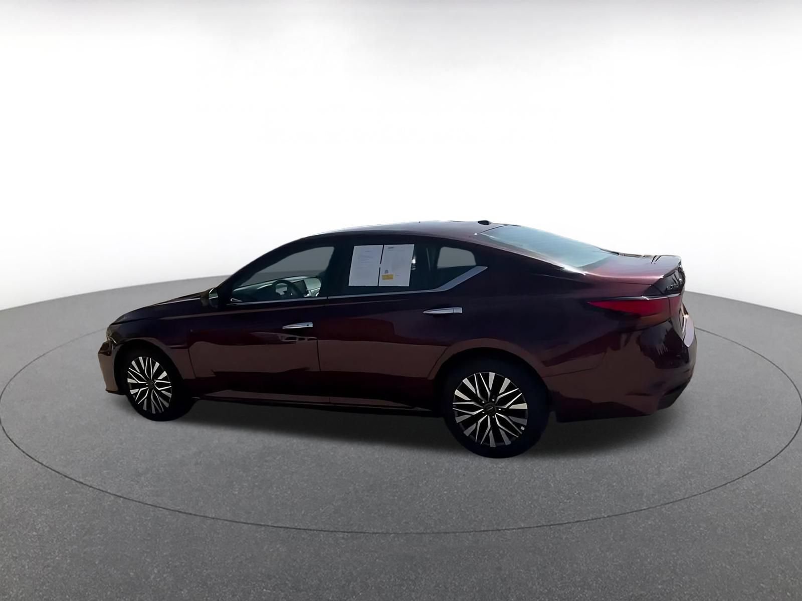 Thumbnail: 2025 Nissan Altima - 10