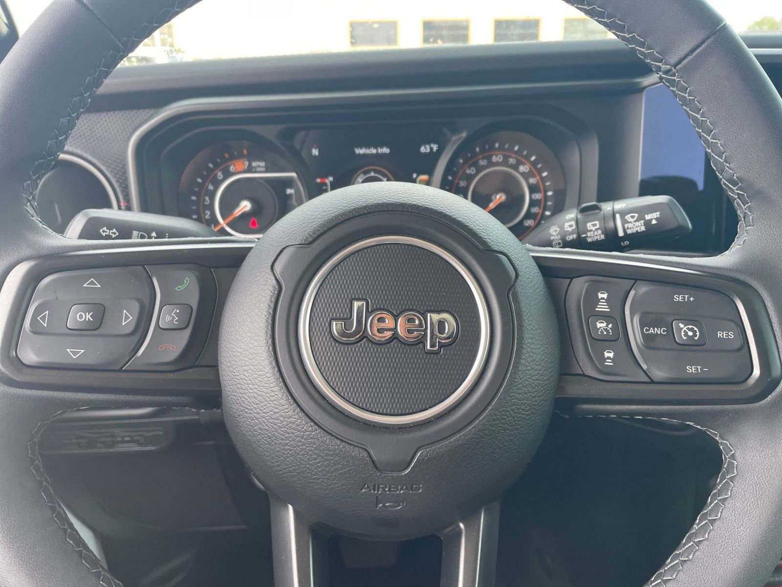 Thumbnail: 2025 Jeep Wrangler - 27