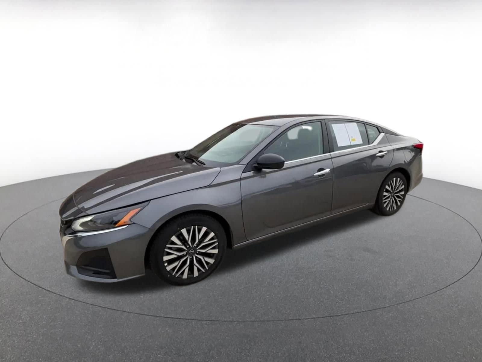 Thumbnail: 2025 Nissan Altima - 8