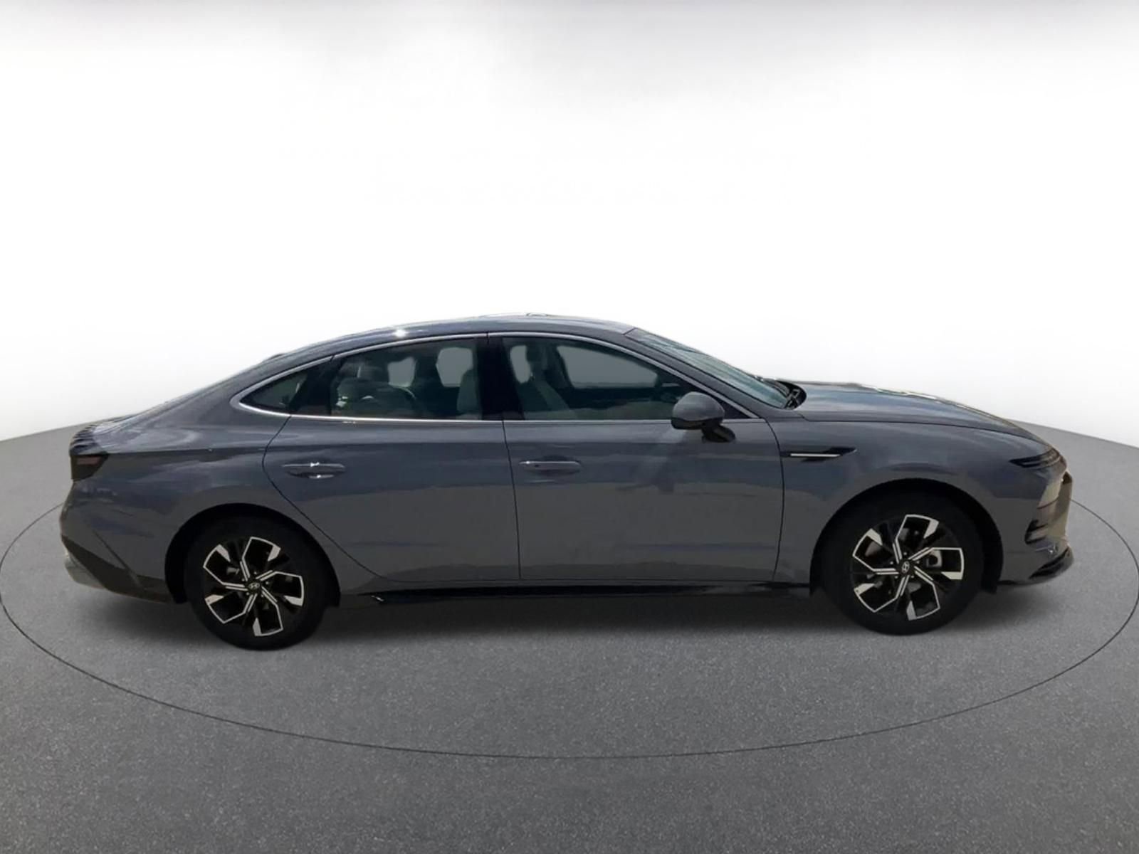 Thumbnail: 2025 Hyundai Sonata - 16