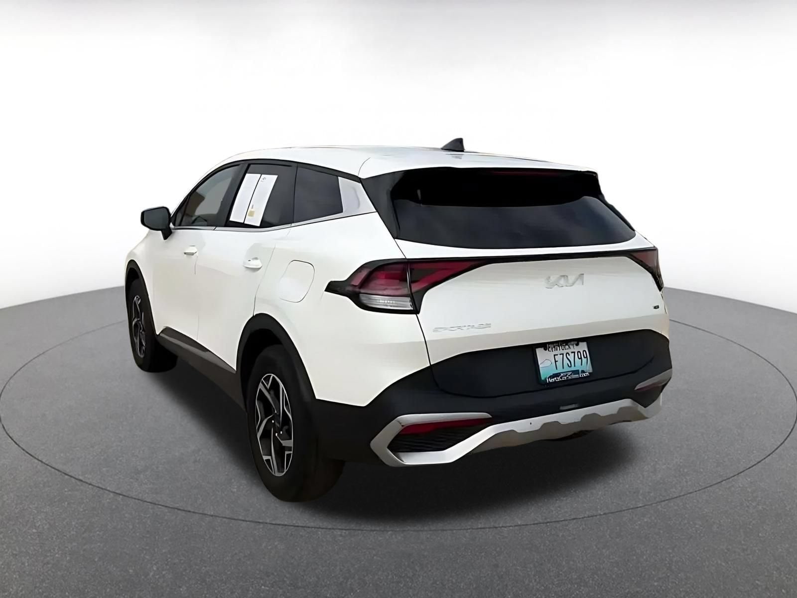 Thumbnail: 2023 Kia Sportage - 11