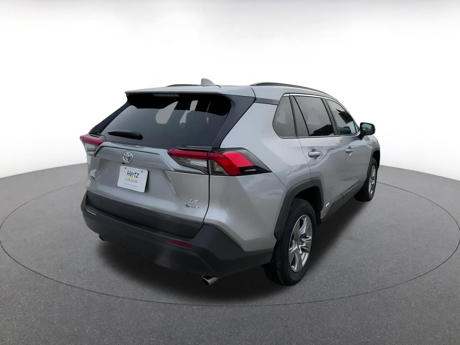 Thumbnail: 2025 Toyota RAV4 - 14