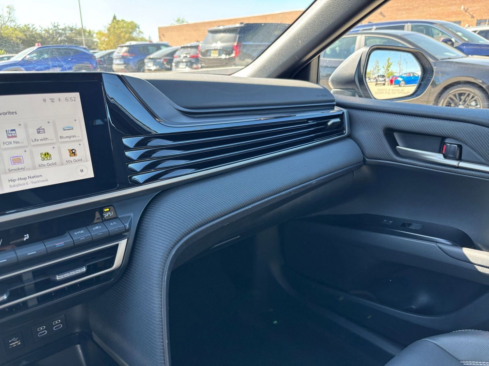 Thumbnail: 2025 Toyota Camry - 35