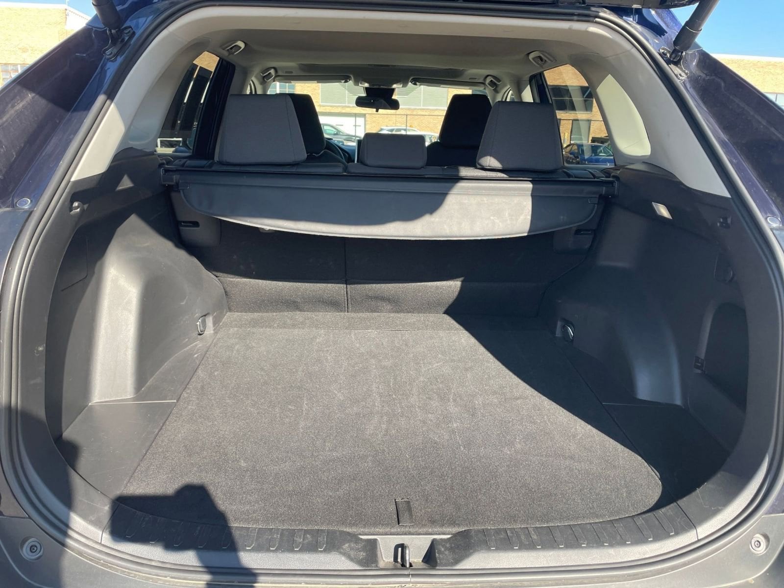 Thumbnail: 2025 Toyota RAV4 - 31