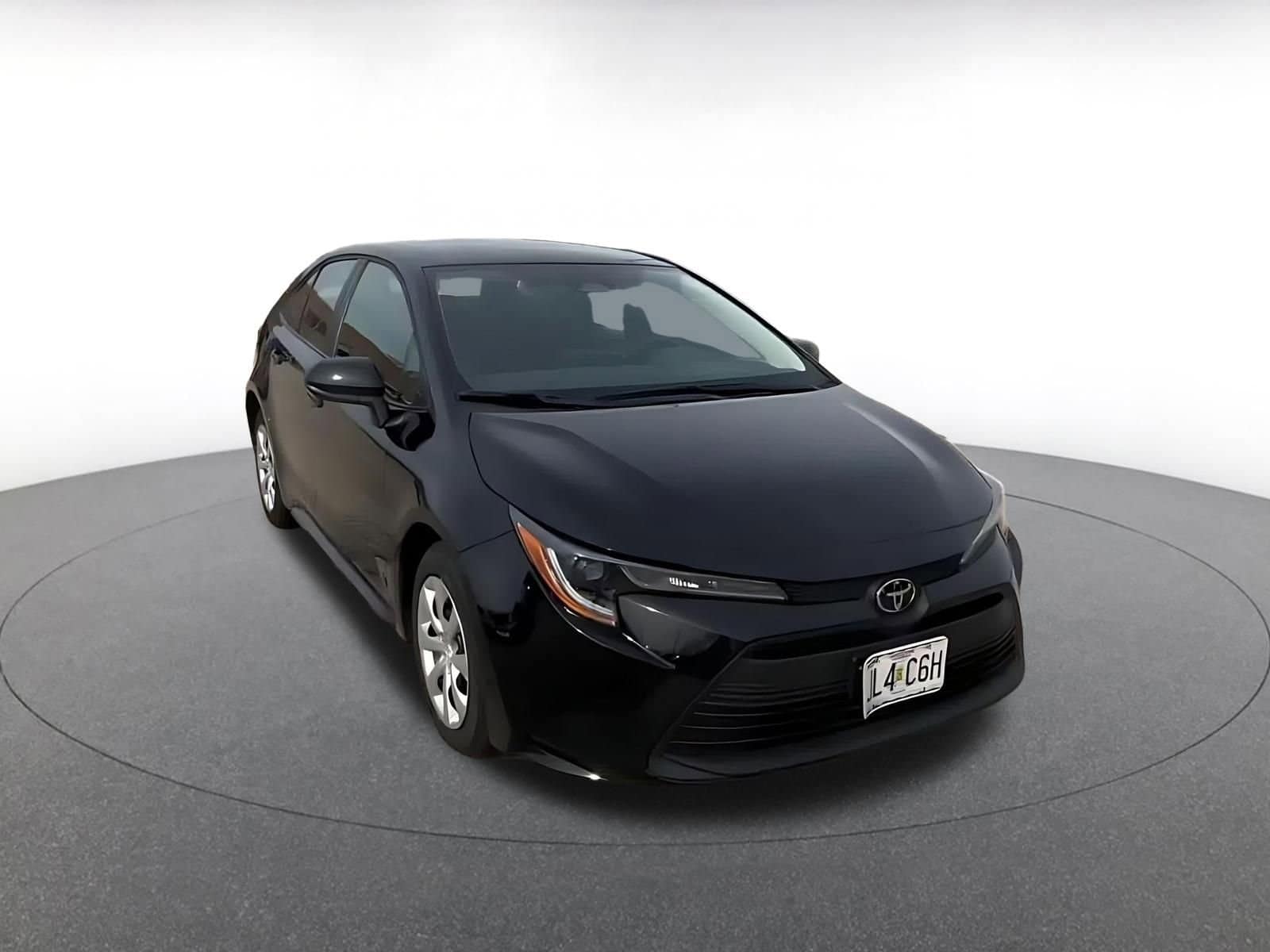 Thumbnail: 2025 Toyota Corolla - 3