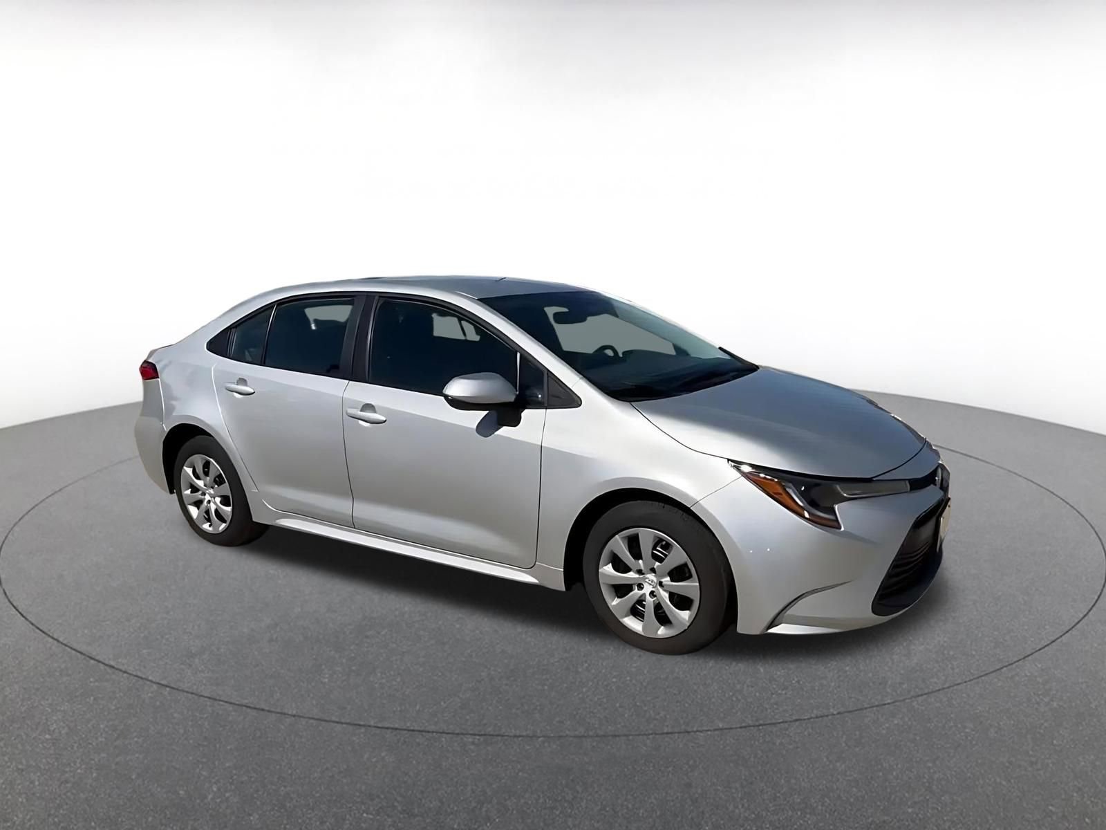 Thumbnail: 2025 Toyota Corolla - 2