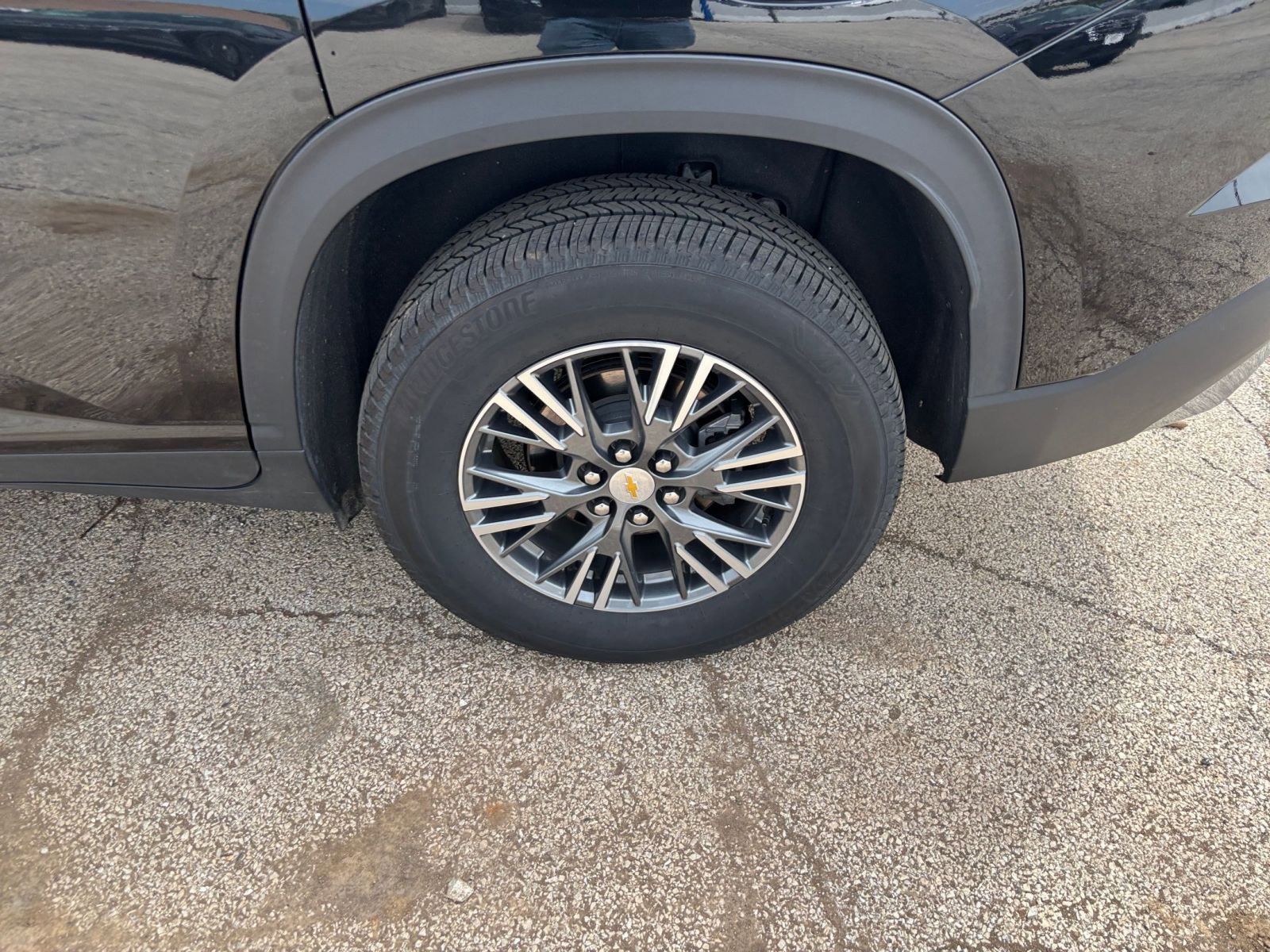Thumbnail: 2025 Chevrolet Traverse - 32