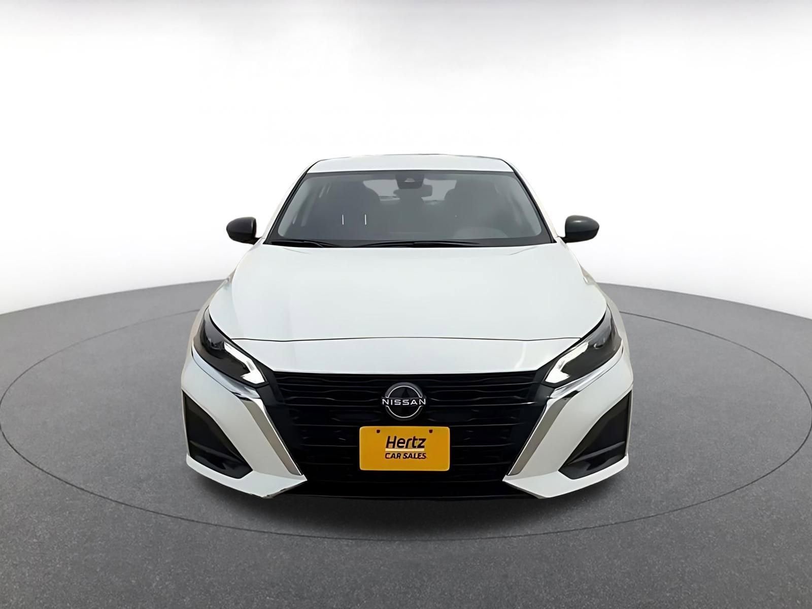 Thumbnail: 2025 Nissan Altima - 4