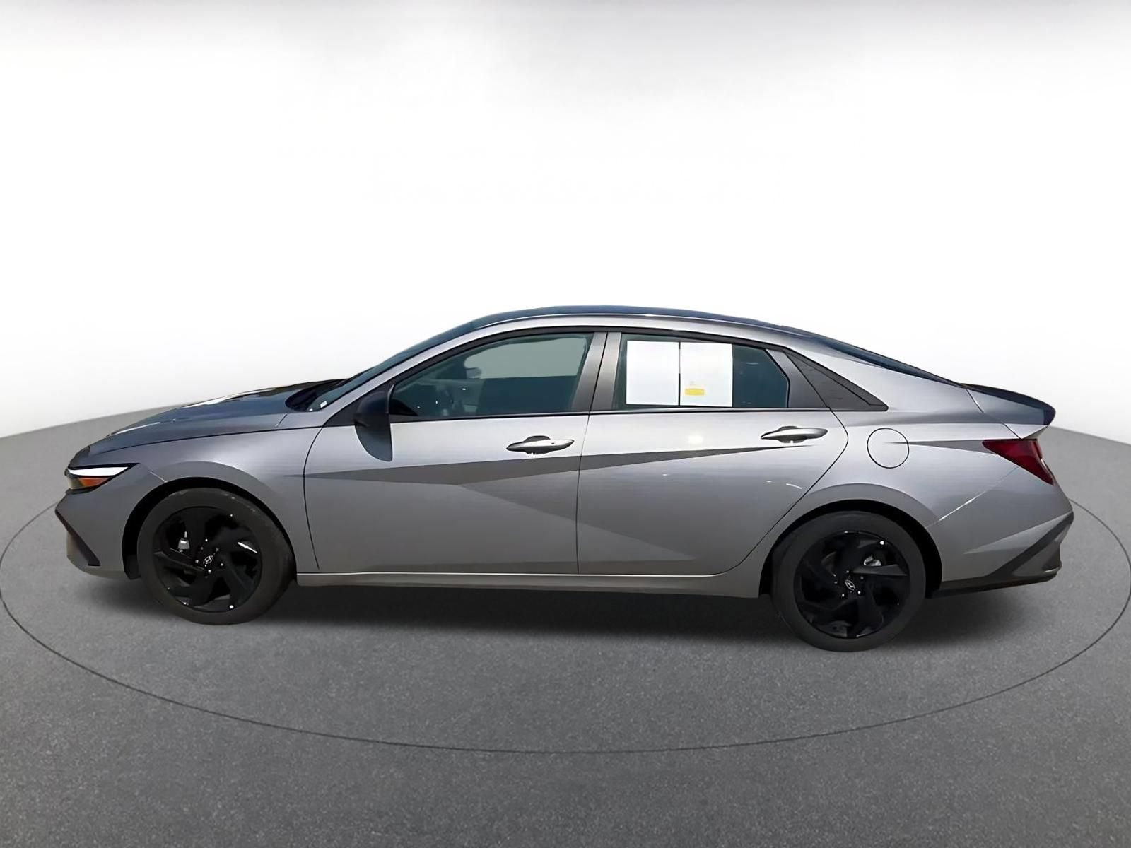 Thumbnail: 2026 Hyundai Elantra - 9
