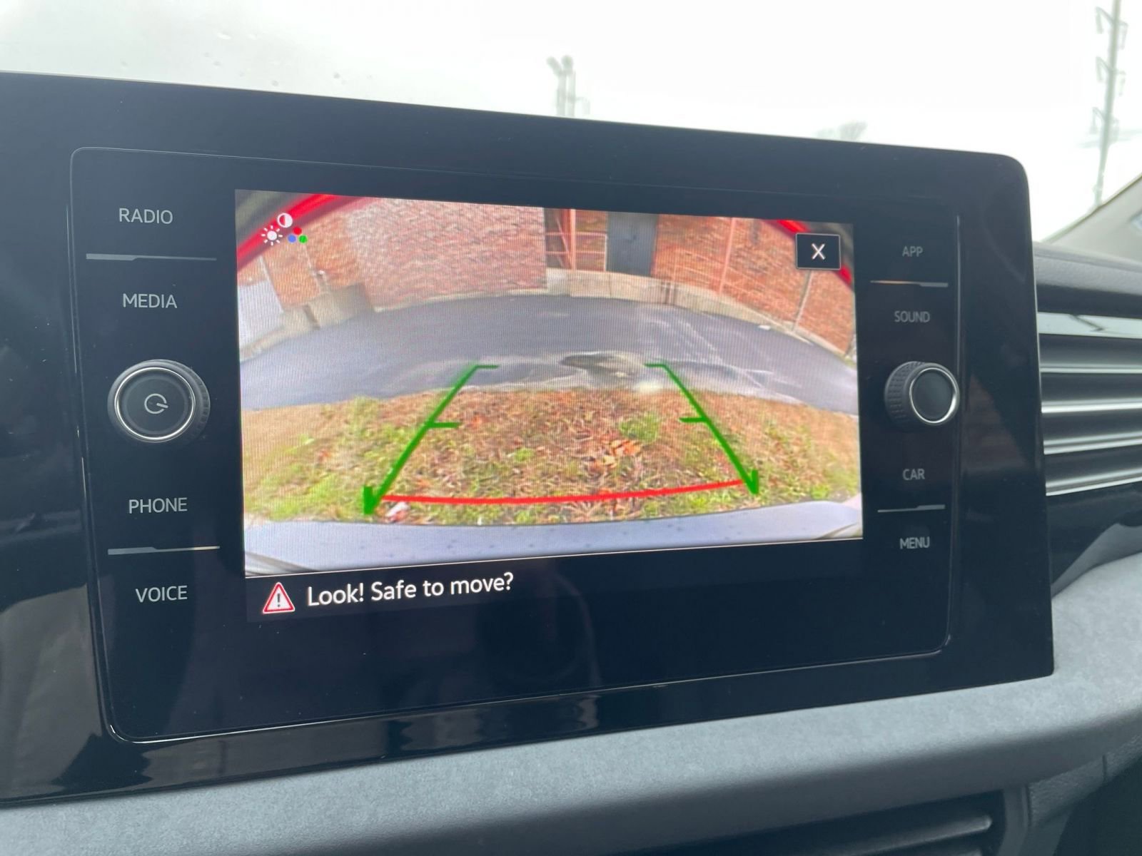 Thumbnail: 2025 Volkswagen Jetta - 17