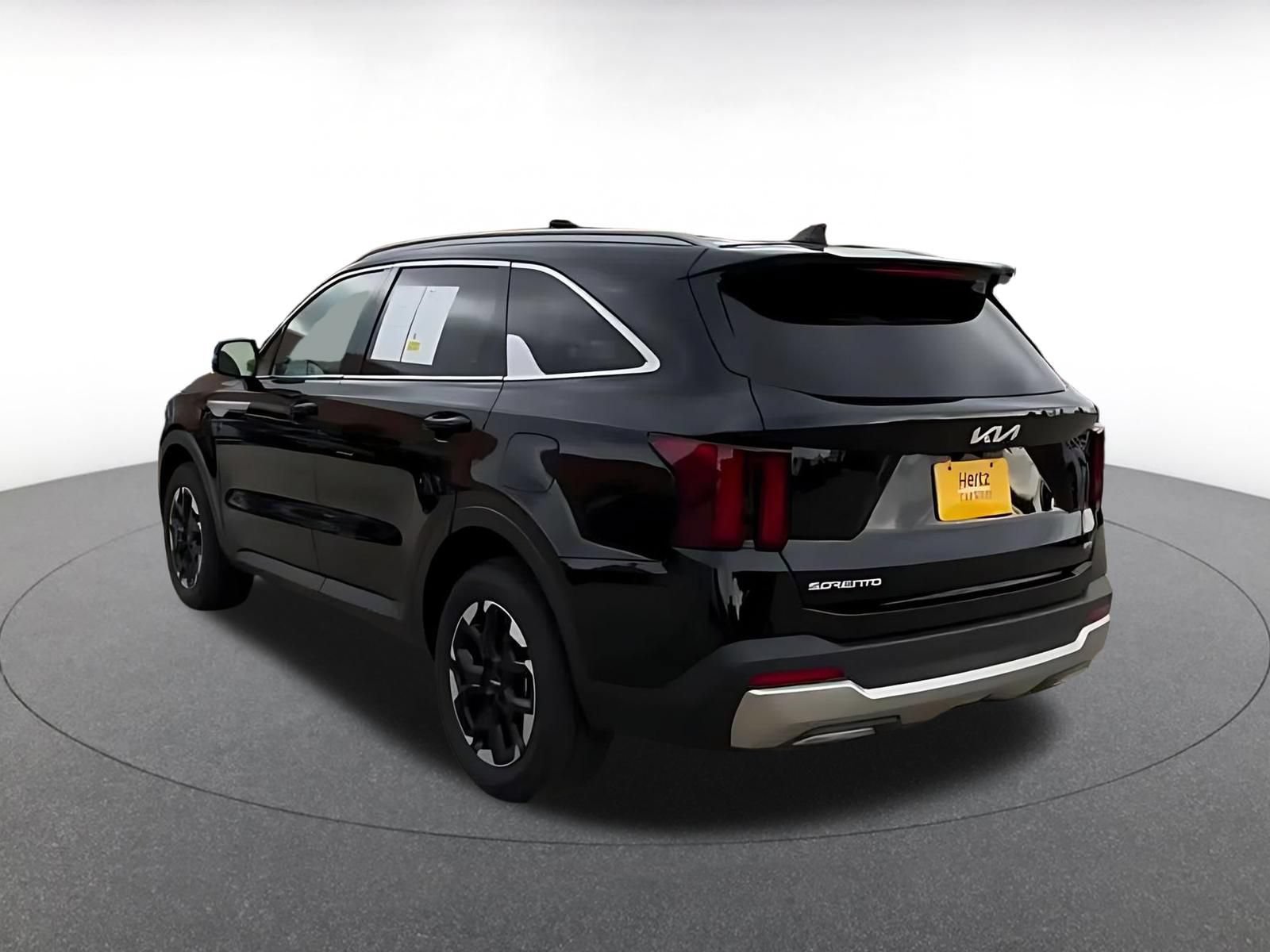 Thumbnail: 2024 Kia Sorento - 11