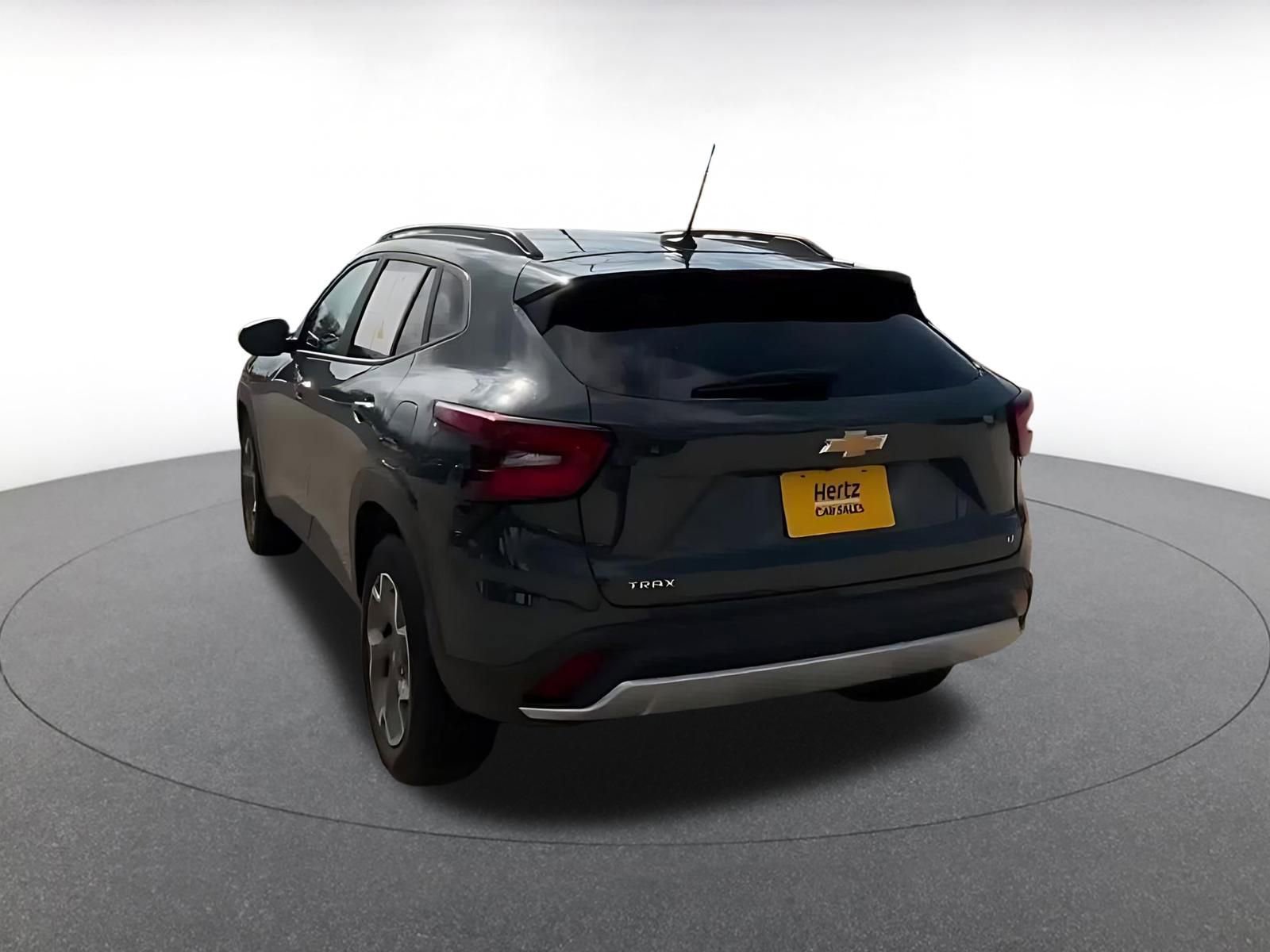 Thumbnail: 2025 Chevrolet Trax - 11