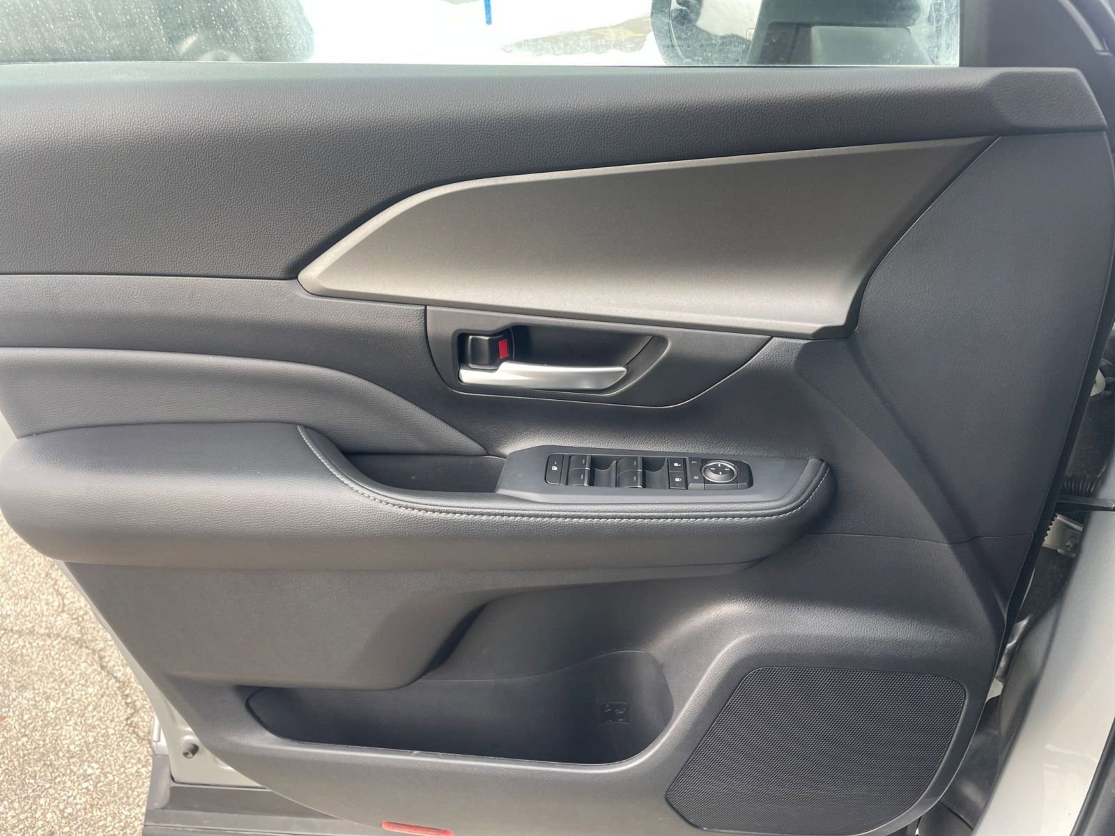 Thumbnail: 2025 Toyota Grand Highlander - 20