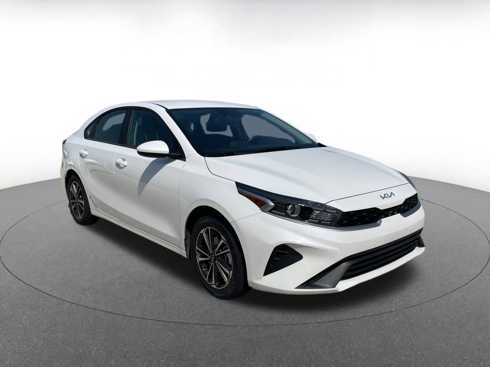 Thumbnail: 2024 Kia Forte - 1