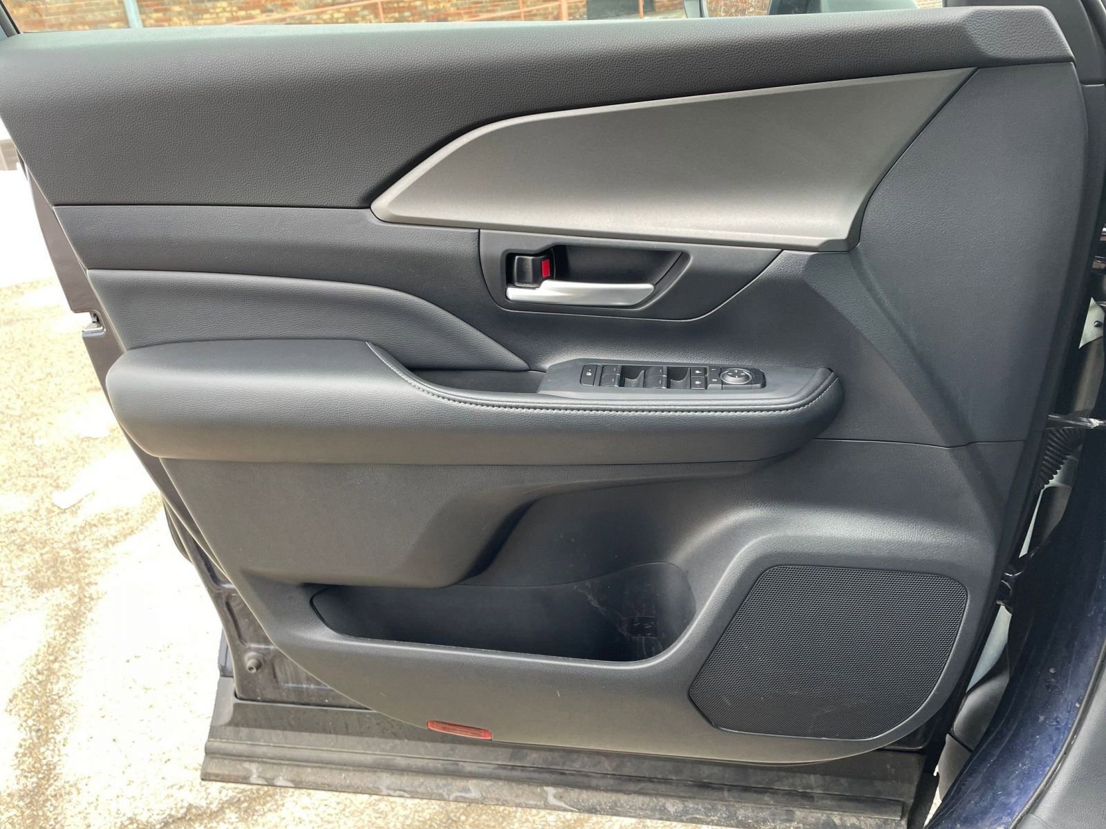 Thumbnail: 2025 Toyota Grand Highlander - 18