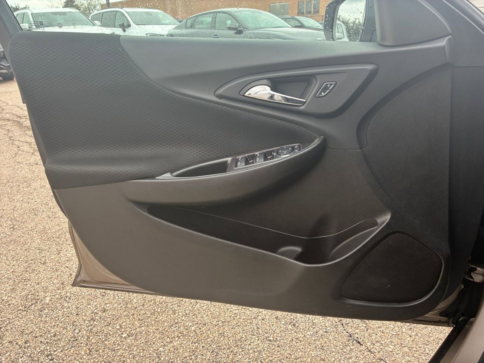 Thumbnail: 2023 Chevrolet Malibu - 18