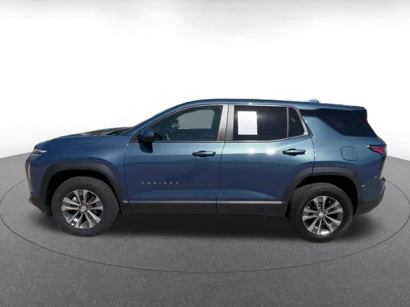 Thumbnail: 2025 Chevrolet Equinox - 9
