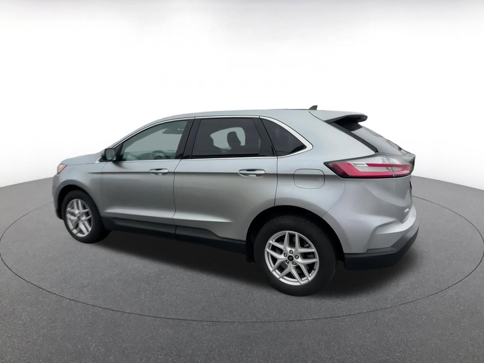 Thumbnail: 2024 Ford Edge - 10