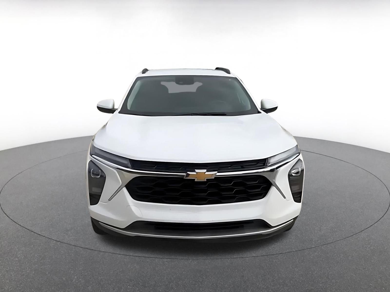 Thumbnail: 2025 Chevrolet Trax - 4