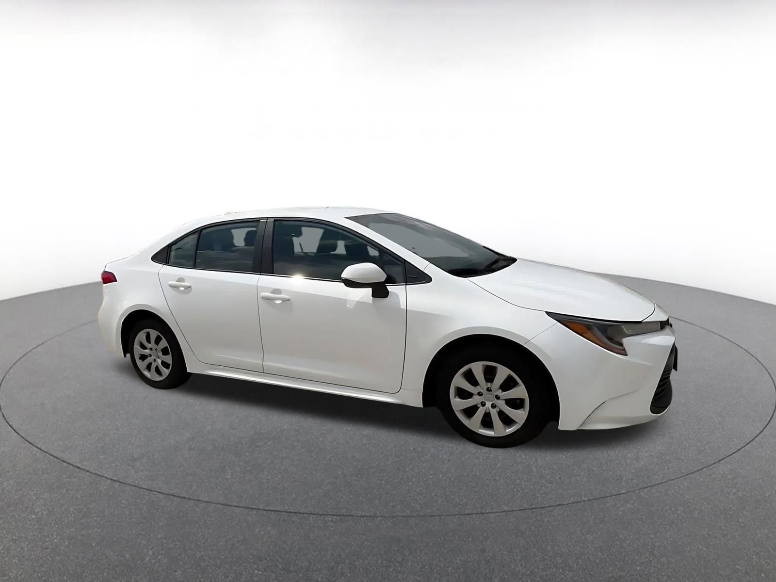 Thumbnail: 2025 Toyota Corolla - 2