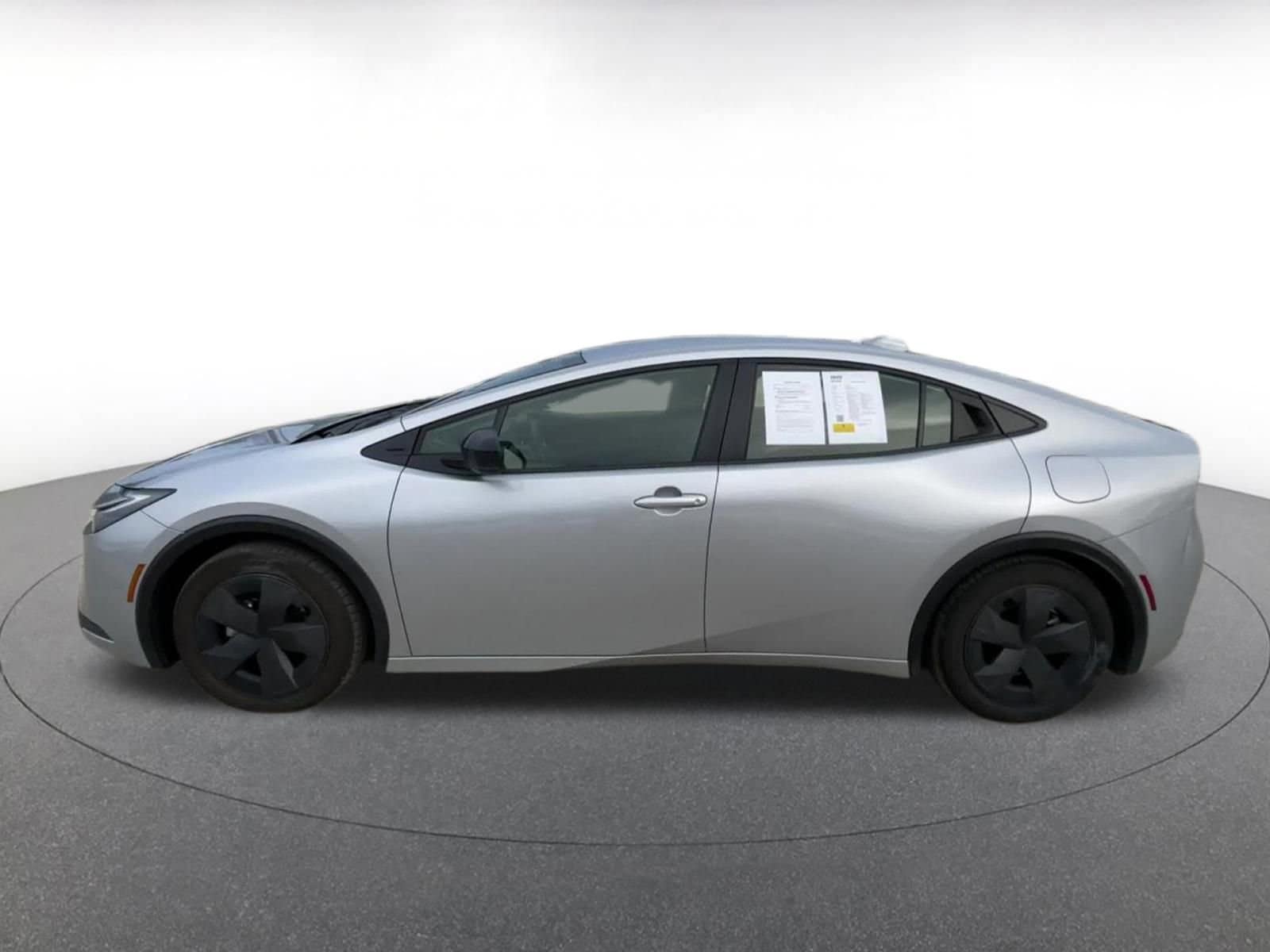 Thumbnail: 2025 Toyota Prius - 10