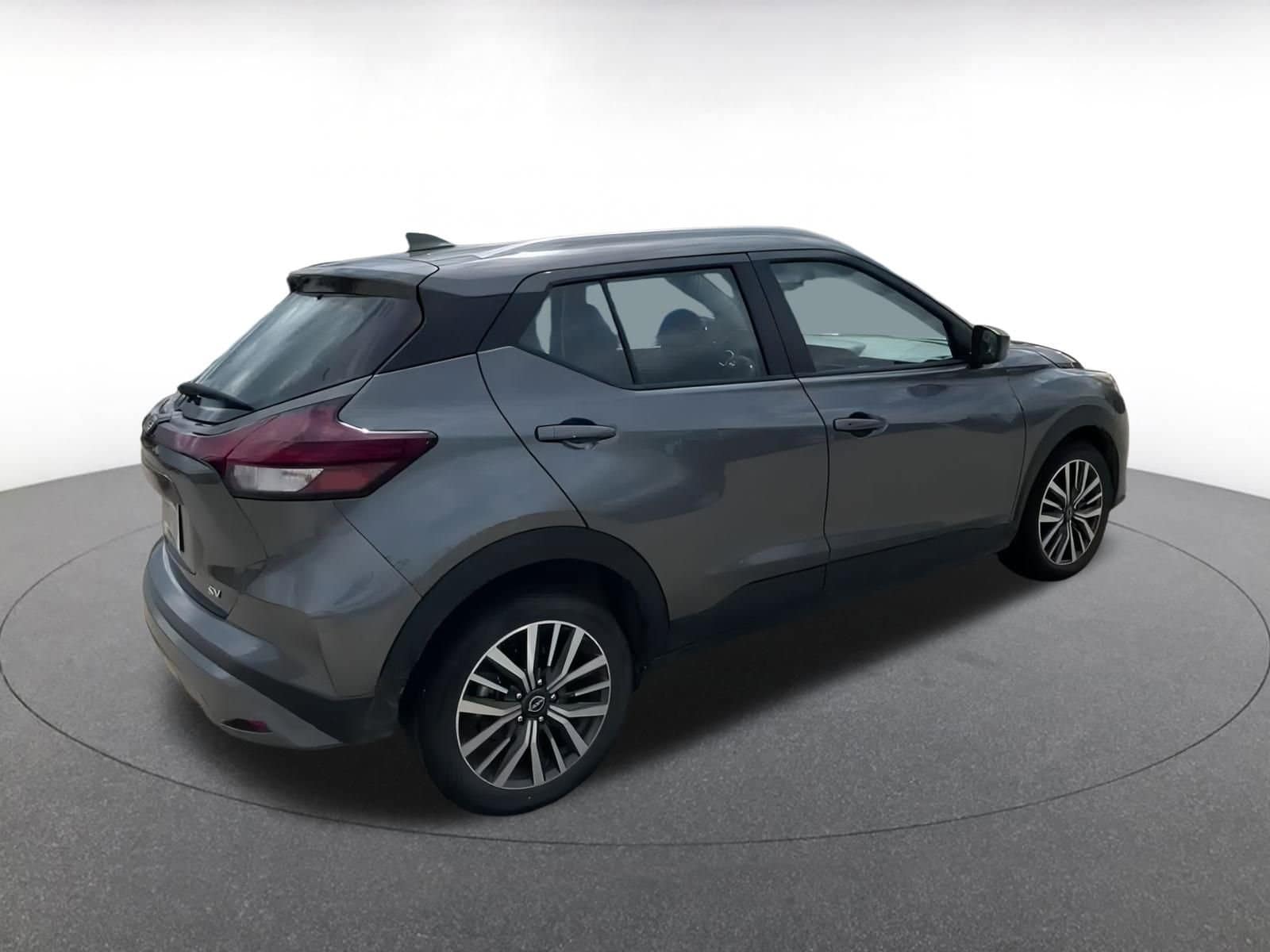 Thumbnail: 2024 Nissan Kicks - 15