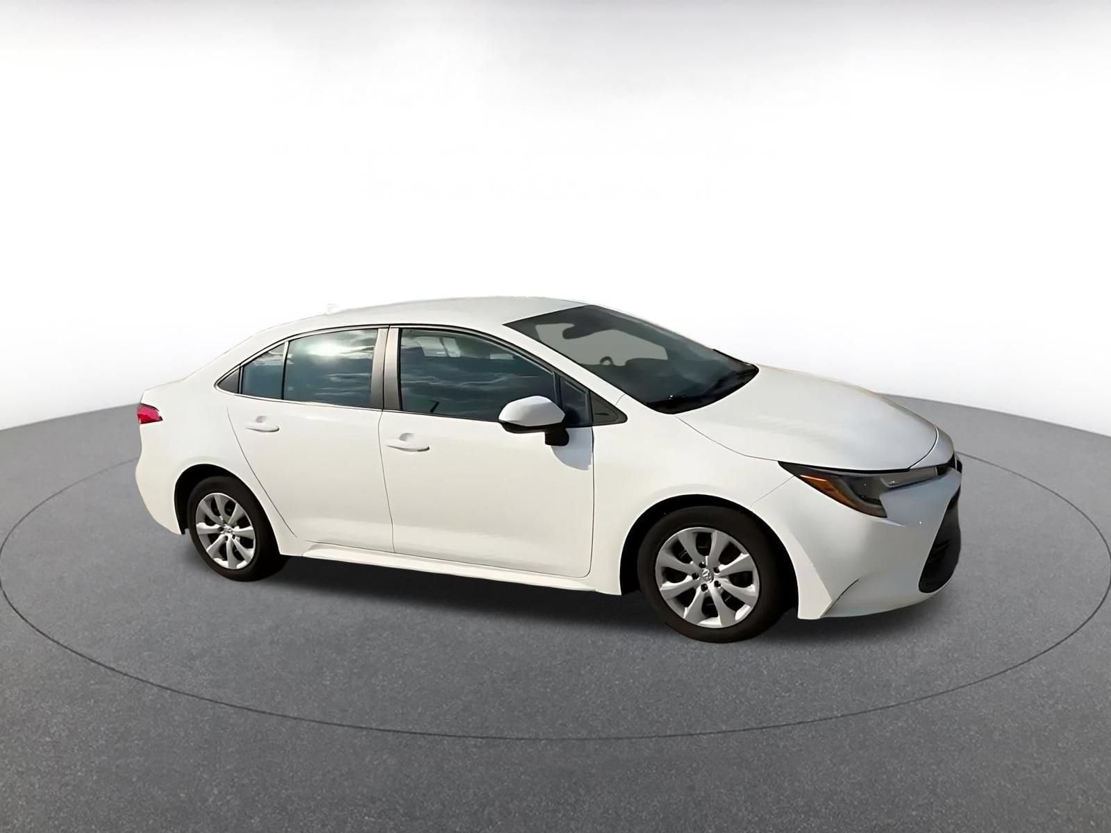 Thumbnail: 2023 Toyota Corolla - 2
