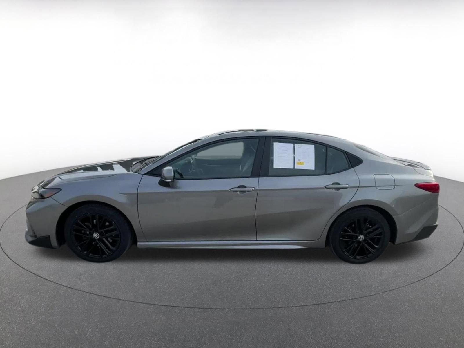 Thumbnail: 2025 Toyota Camry - 9