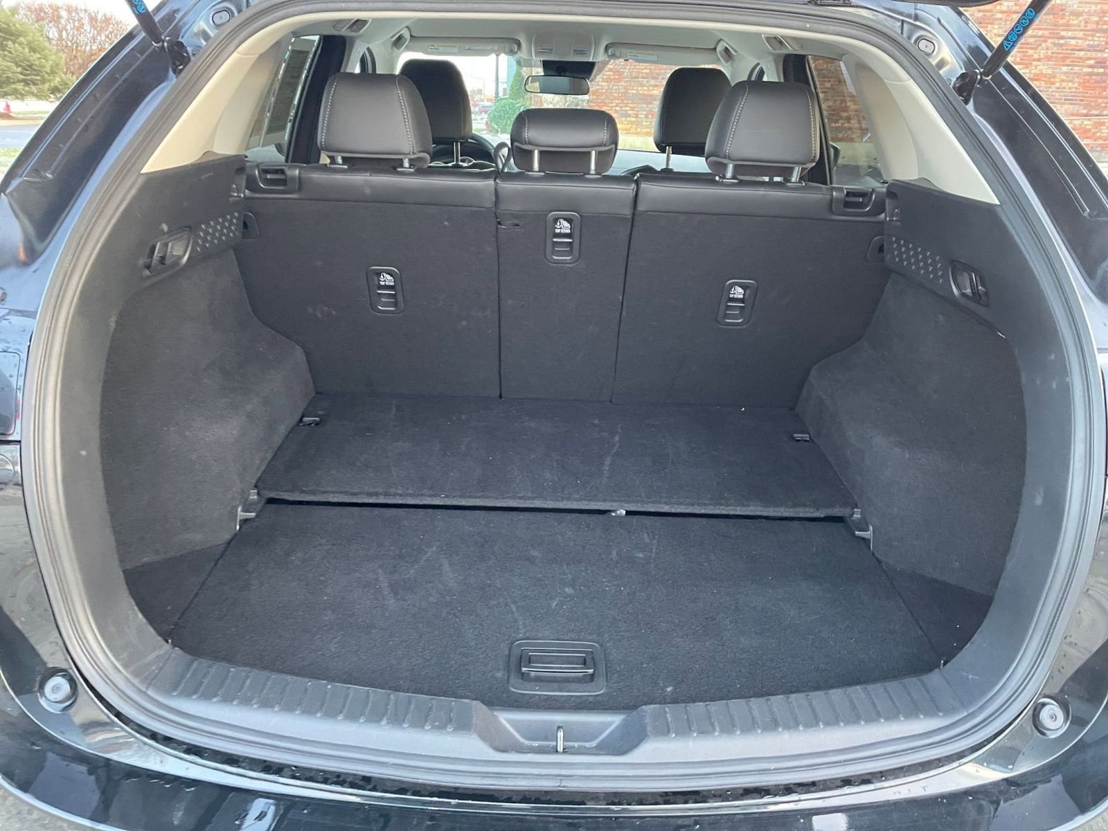 Thumbnail: 2025 Mazda CX-5 - 31