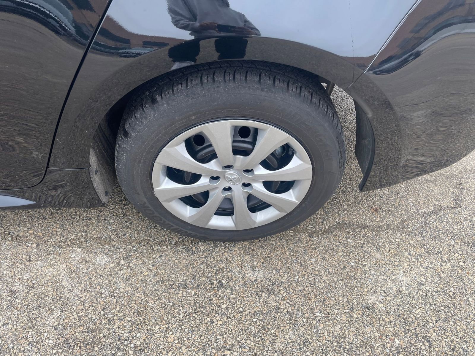 Thumbnail: 2025 Toyota Corolla - 29