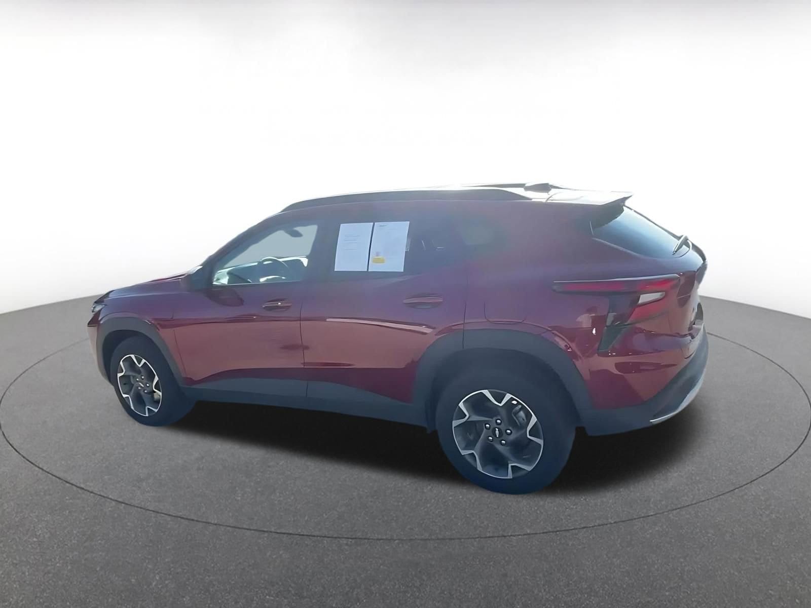 Thumbnail: 2025 Chevrolet Trax - 10